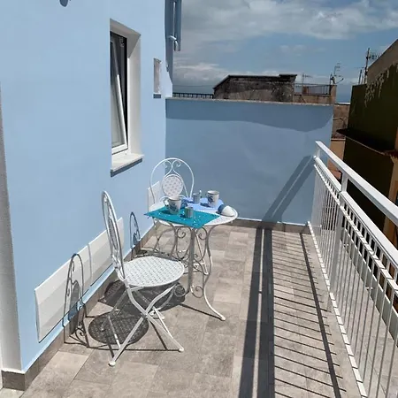 La Residenza Delle Sirene Guest house *
